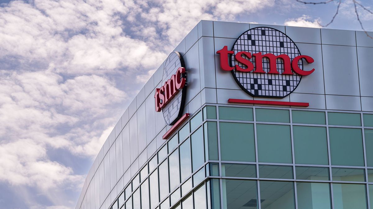 TSMC profit surges 61%